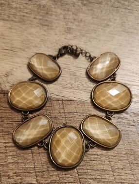 Avon Faceted Stone Link Bracelet